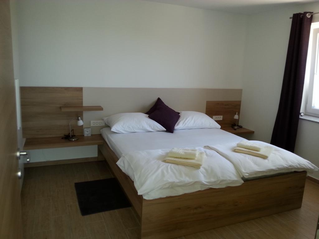 Summer Delight Apartments Savudrija Bagian luar foto