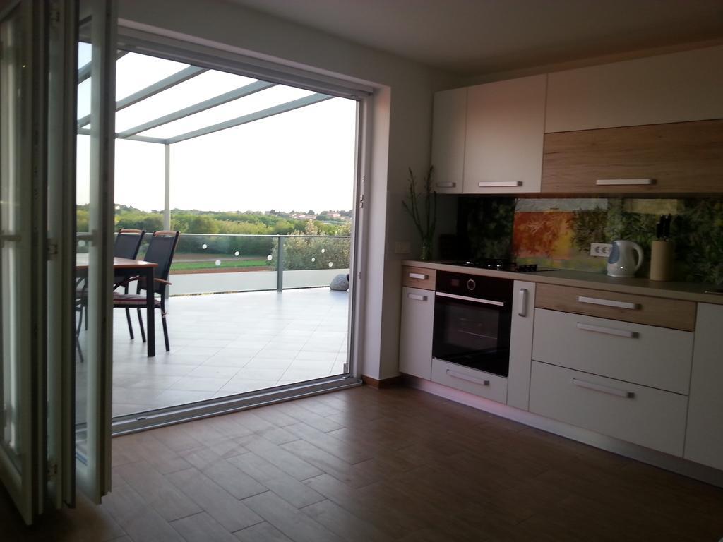 Summer Delight Apartments Savudrija Bagian luar foto